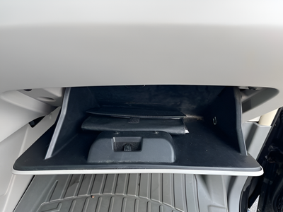 2013 Volkswagen Routan SE