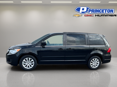 2013 Volkswagen Routan SE