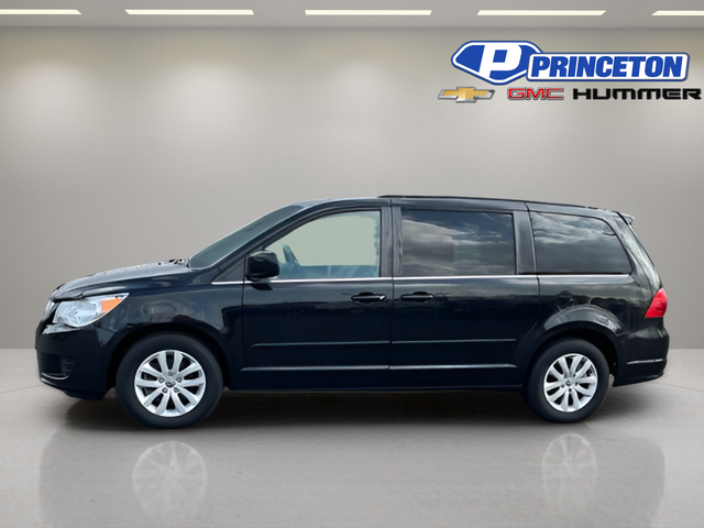 2013 Volkswagen Routan SE