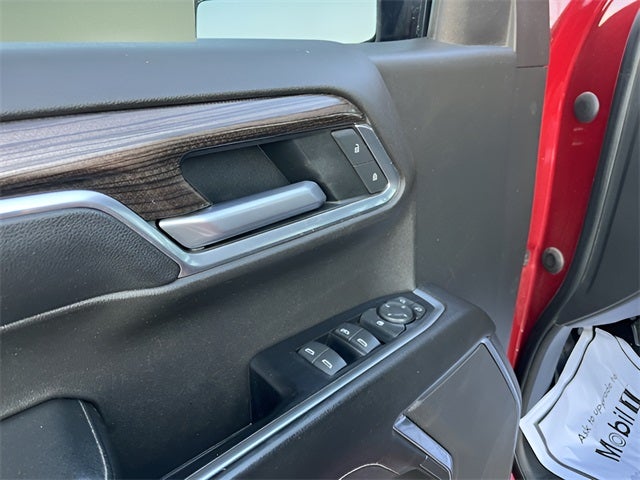 2022 Chevrolet Silverado 1500 4WD Crew Cab Standard Bed LT