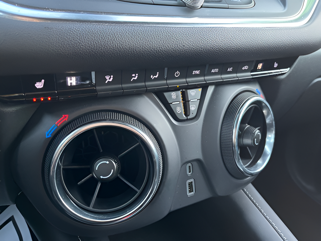 2025 Chevrolet Blazer FWD 2LT