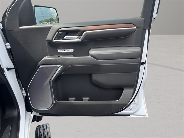 2025 GMC Sierra 1500 4WD Crew Cab Short Box Denali