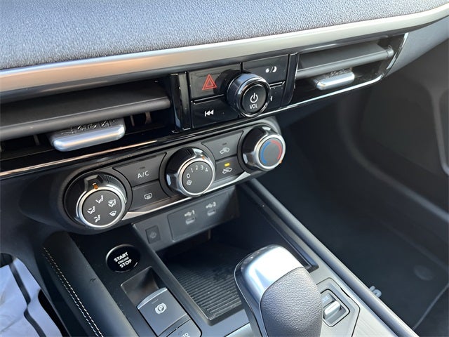 2025 Nissan Kicks SV Intelligent AWD