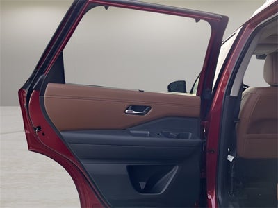 2023 Nissan Pathfinder Platinum 4WD